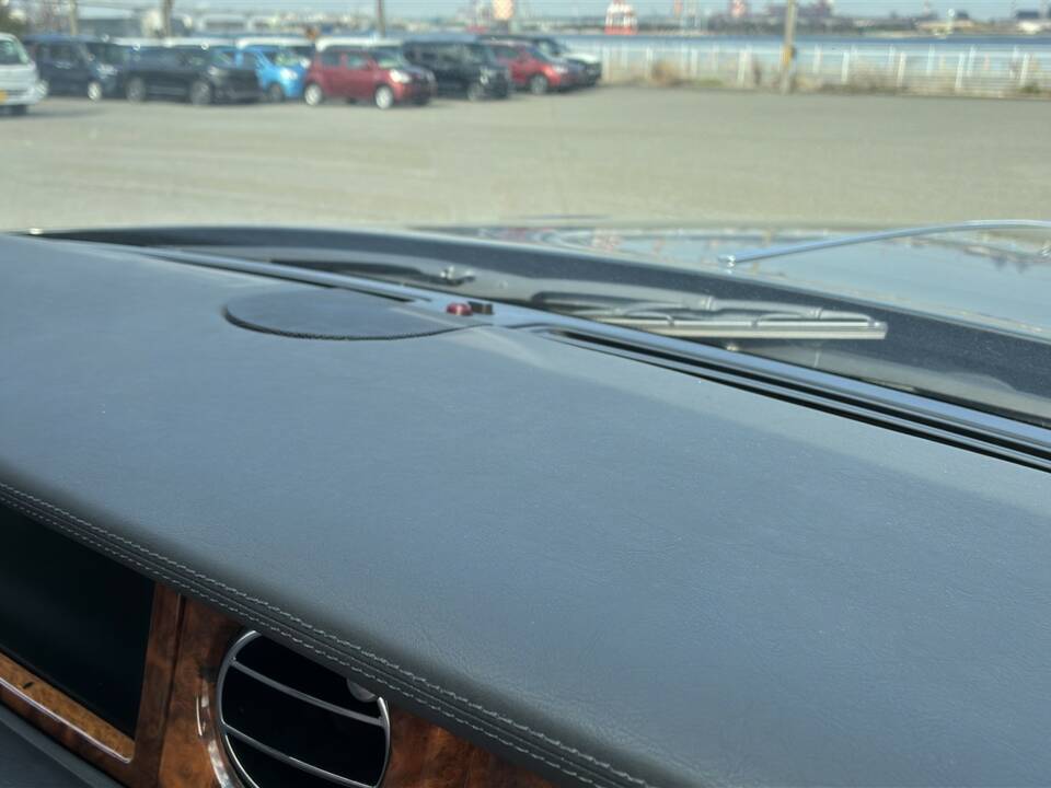 Image 20/44 of Rolls-Royce Phantom VII (2004)