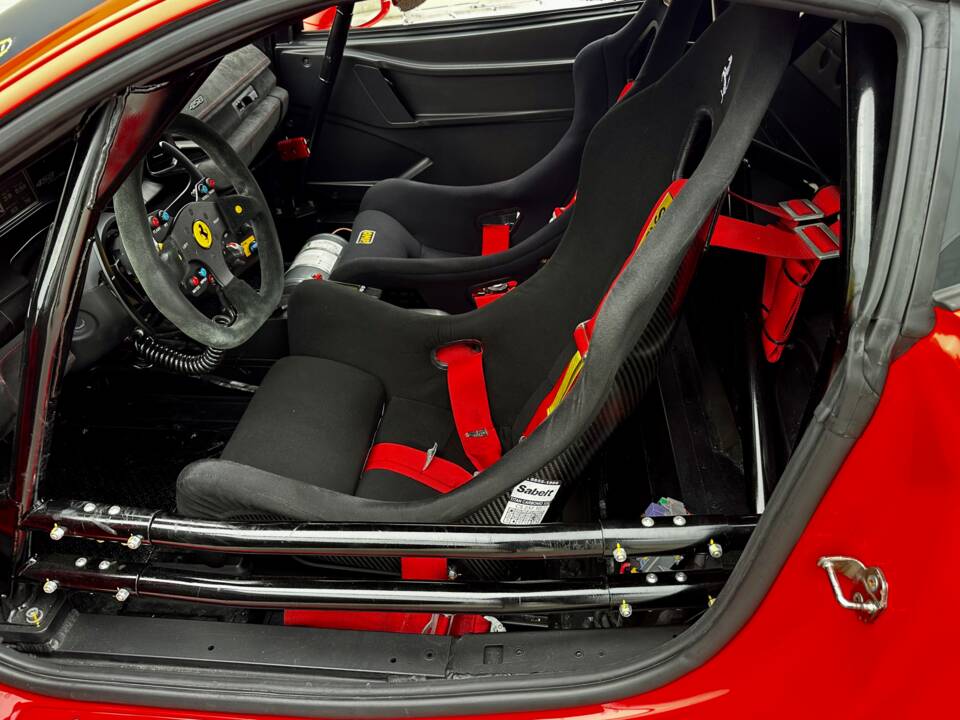 Bild 15/17 von Ferrari 458 Italia GT3 (2011)