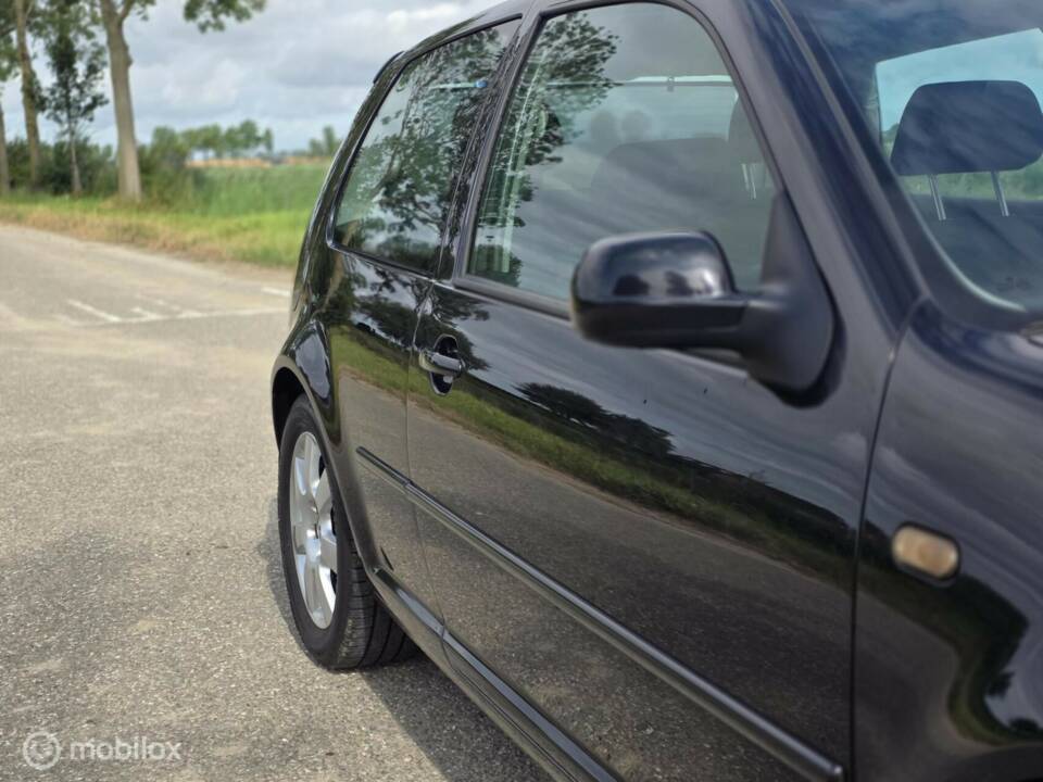 Image 14/42 of Volkswagen Golf IV 1.6 (2003)