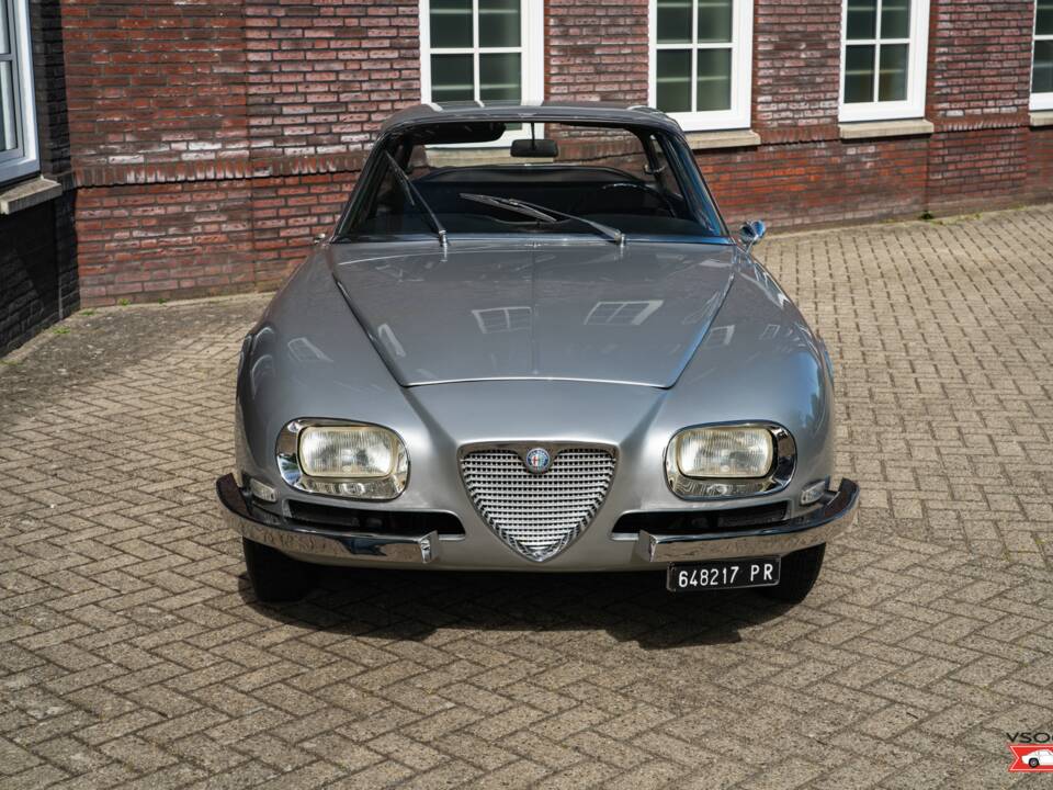 Bild 31/38 von Alfa Romeo 2600 Sprint Zagato (1968)