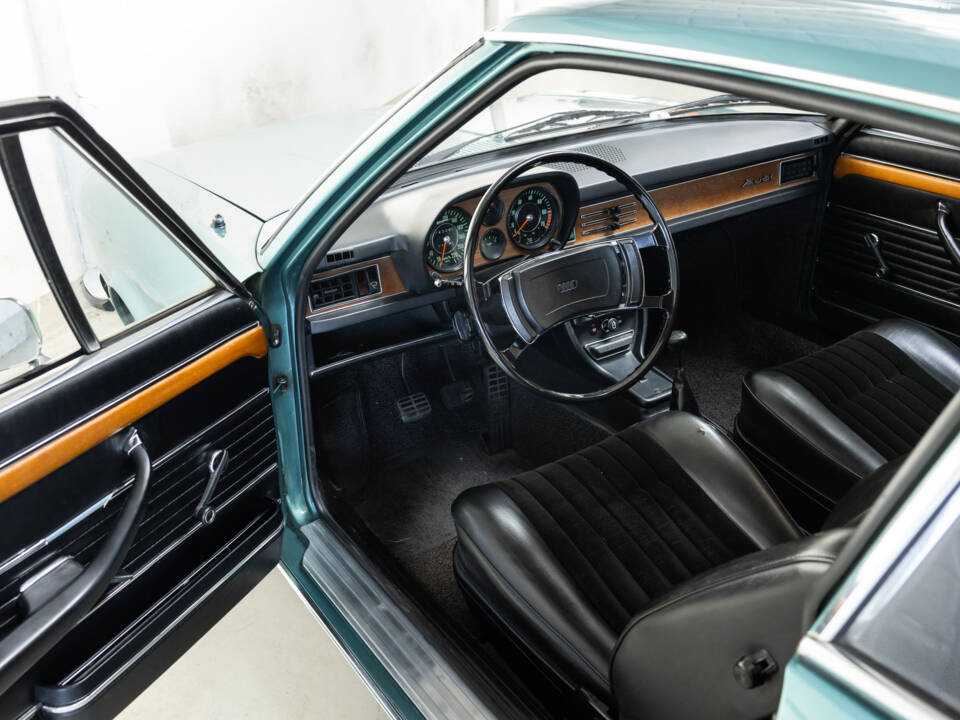 Image 6/26 of Audi 100 Coupe S (1973)