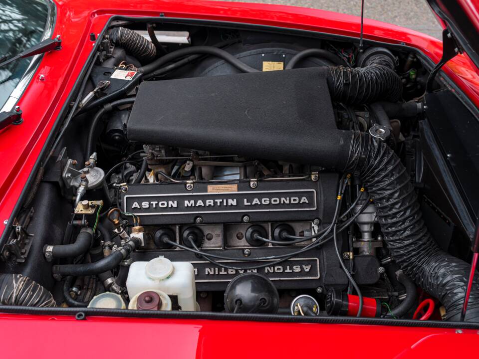 Image 24/25 of Aston Martin V8 Vantage X-Pack (1987)