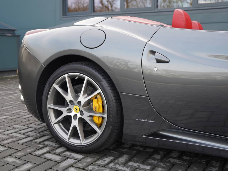 Image 49/50 of Ferrari California (2009)