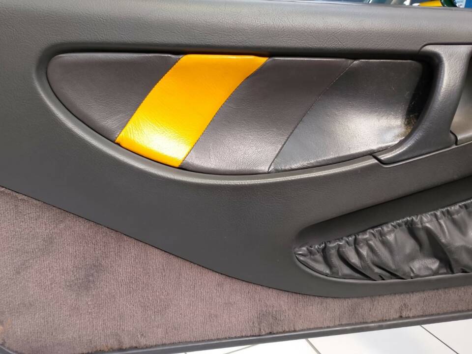 Image 24/46 of Lotus Elan SE (1992)