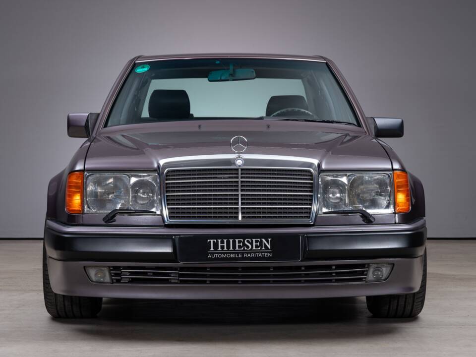 Bild 2/38 von Mercedes-Benz 500 E (1992)