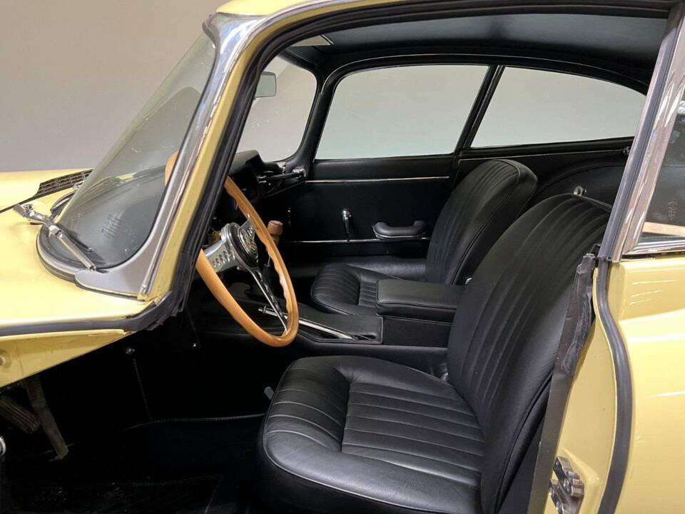 Image 11/22 de Jaguar Type E 4.2 (1965)