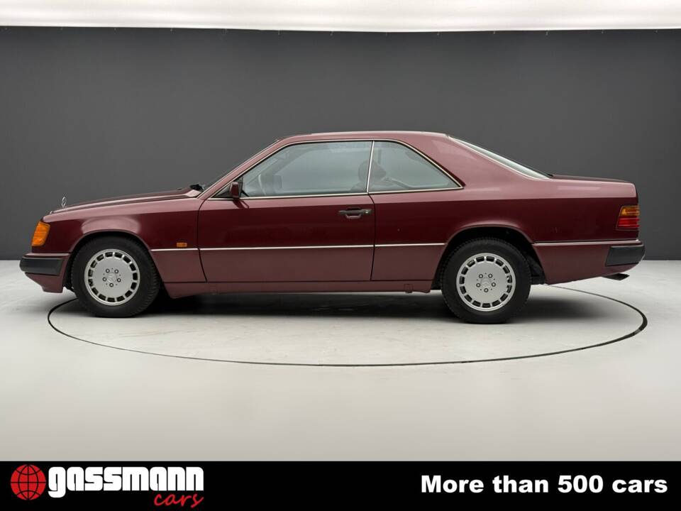 Bild 5/15 von Mercedes-Benz 300 CE-24 (1991)