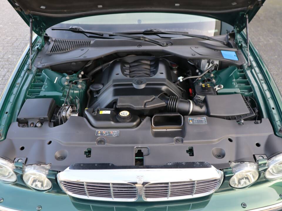 Imagen 6/50 de Jaguar XJ 8 4.2 (2006)