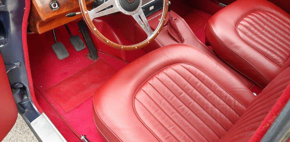 Image 34/49 of Jaguar Mk II 3.8 (1963)