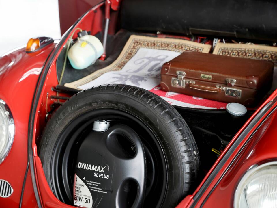 Immagine 46/50 di Volkswagen Beetle 1200 Export &quot;Dickholmer&quot; (1963)