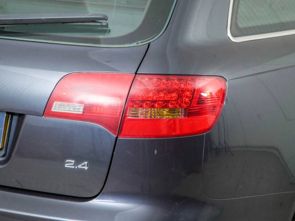 Immagine 31/45 di Audi A6 Avant 2.4 (2006)