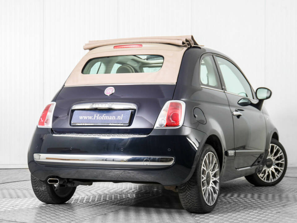 Bild 41/50 von FIAT 500 C (2011)