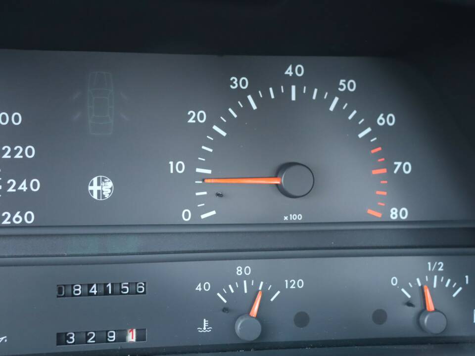 Imagen 27/50 de Alfa Romeo 164 3.0 V6 Quadrifoglio (1991)