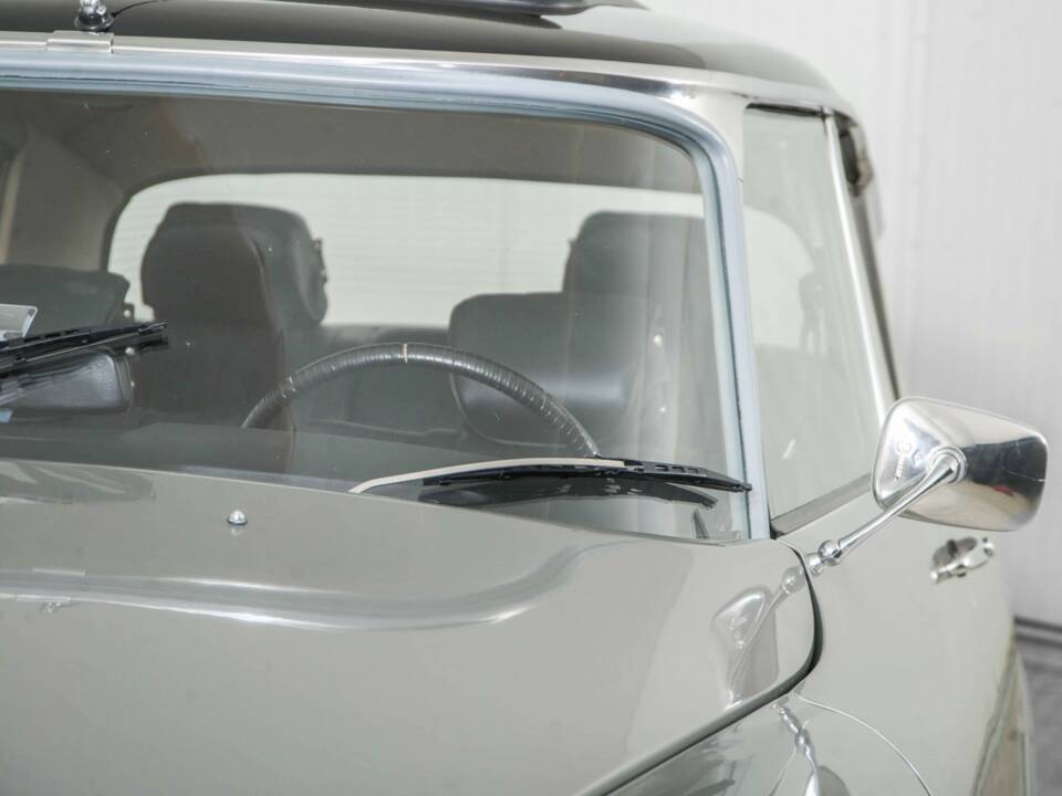 Image 23/50 of Citroën D Spécial (1971)