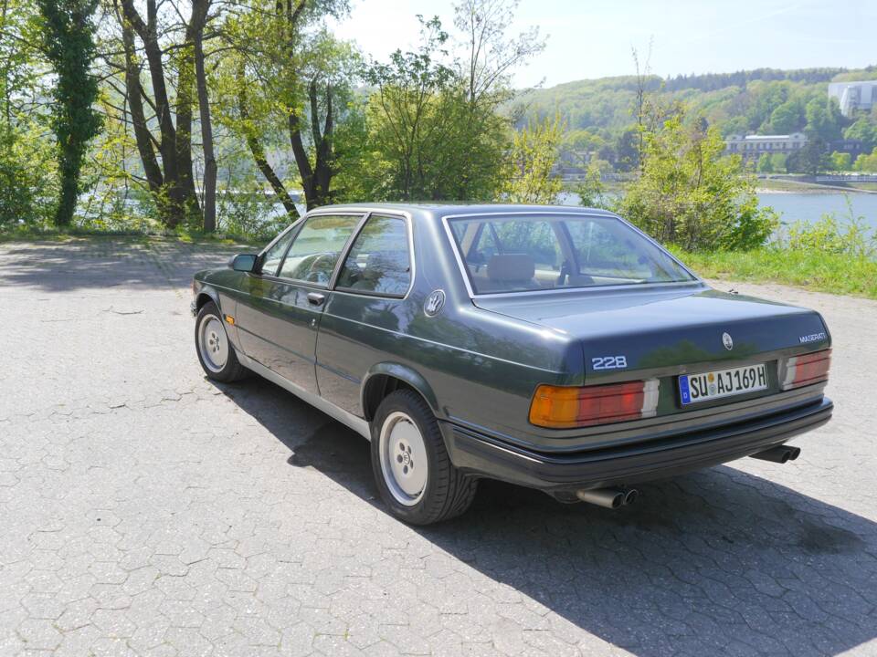 Bild 10/54 von Maserati 228i (1988)