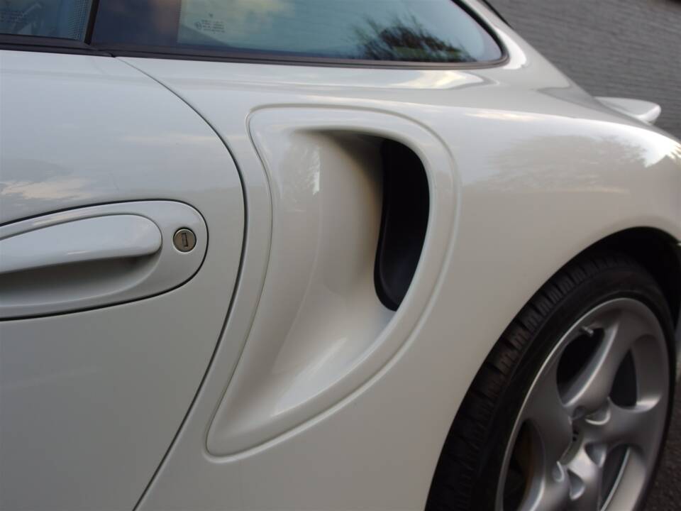 Bild 39/99 von Porsche 911 Turbo (2004)