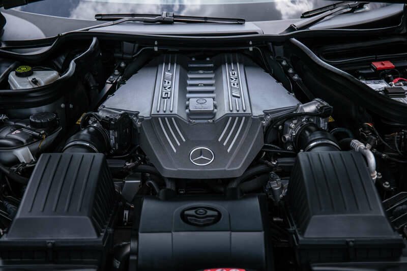 Image 22/50 of Mercedes-Benz SLS AMG Roadster (2014)