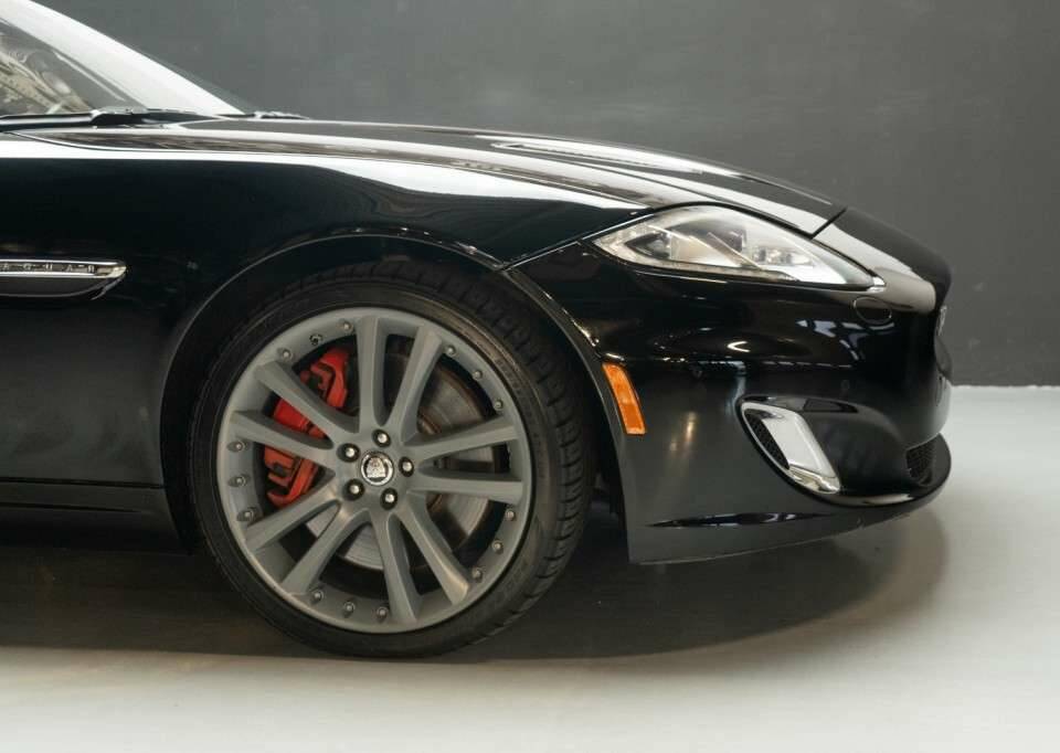 Image 12/50 of Jaguar XKR (2013)