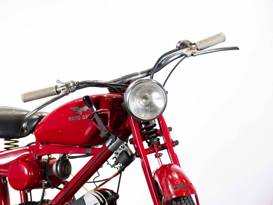 Immagine 23/50 di Moto Guzzi Motoleggera 65 (1951)