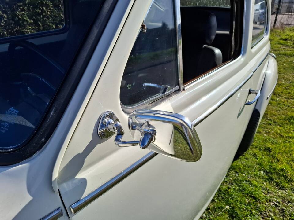 Image 21/41 of Volvo PV 544 Sport (1962)