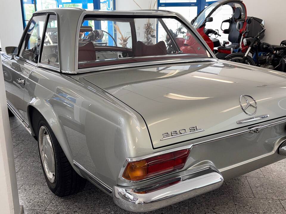 Image 7/24 of Mercedes-Benz 280 SL (1968)