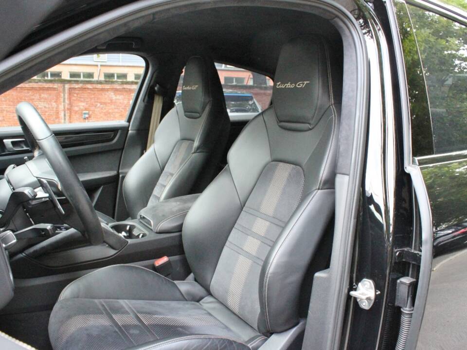 Afbeelding 11/19 van Porsche Cayenne Turbo GT (2022)