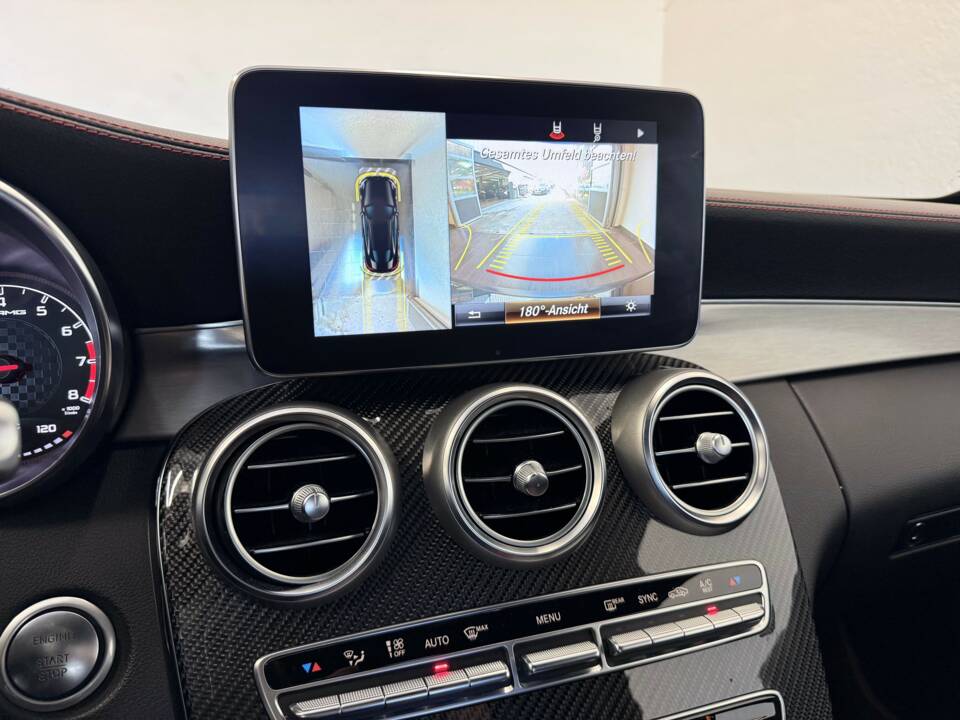 Image 22/31 of Mercedes-Benz C 43 AMG 4MATIC (2017)