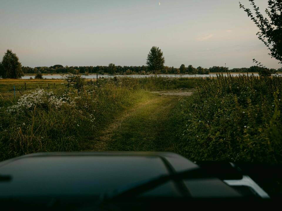 Bild 4/42 von Land Rover Defender Works V8 Trophy (2012)