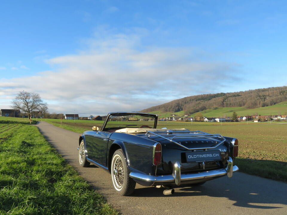 Bild 2/16 von Triumph TR 4A IRS (1967)