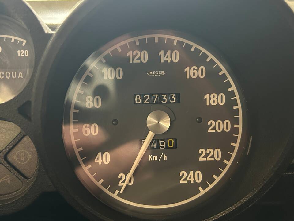 Image 16/35 de Alfa Romeo 2000 GT Veloce (1975)