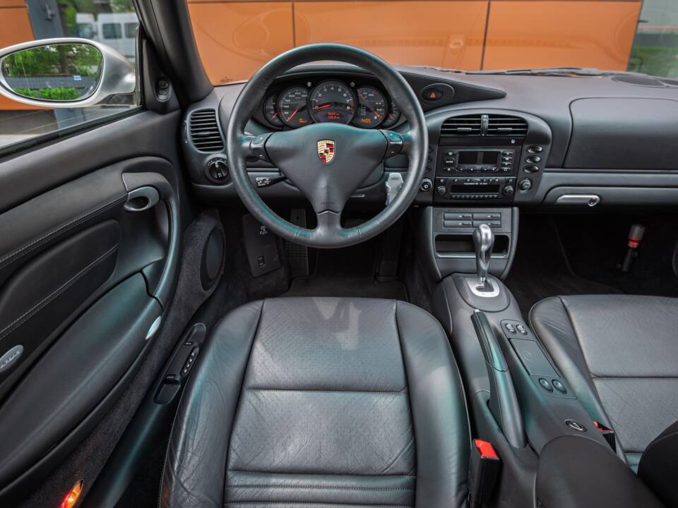 Afbeelding 23/73 van Porsche 911 Carrera 4S (2002)