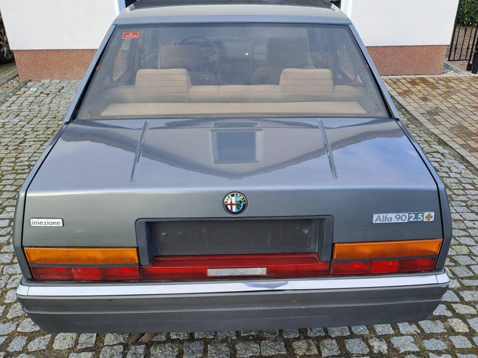 Image 4/8 of Alfa Romeo 90 2.5 Quadrifoglio Oro (1986)