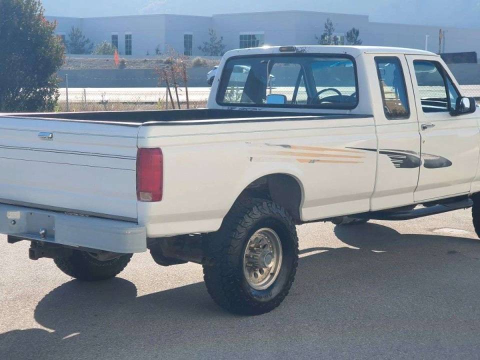 Image 5/20 of Ford F-250 (1992)