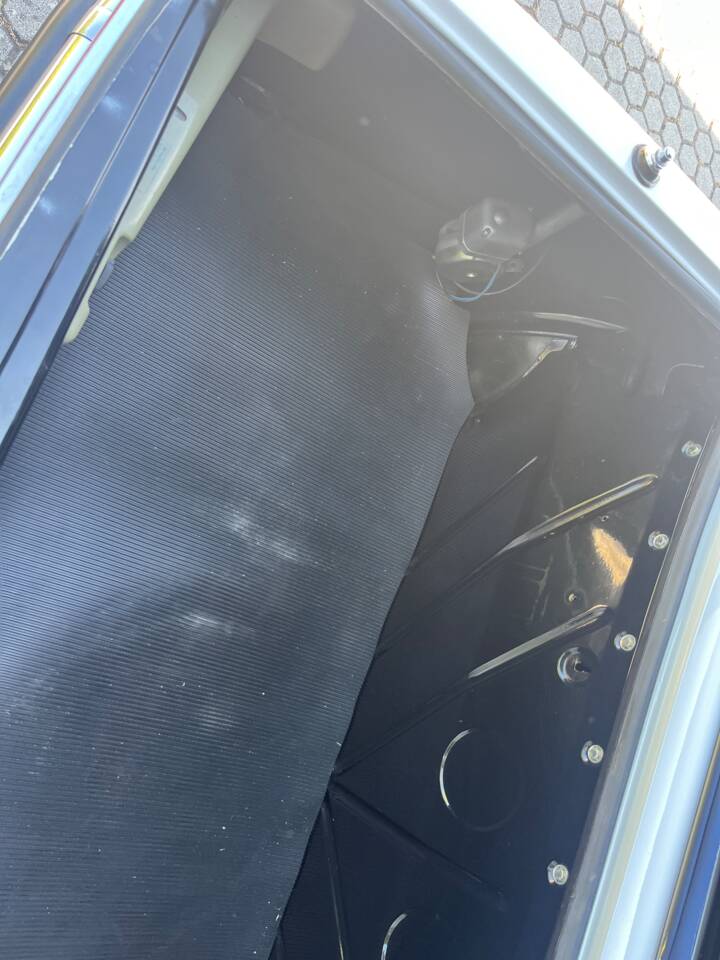 Image 21/26 of Mercedes-Benz 350 SL (1974)