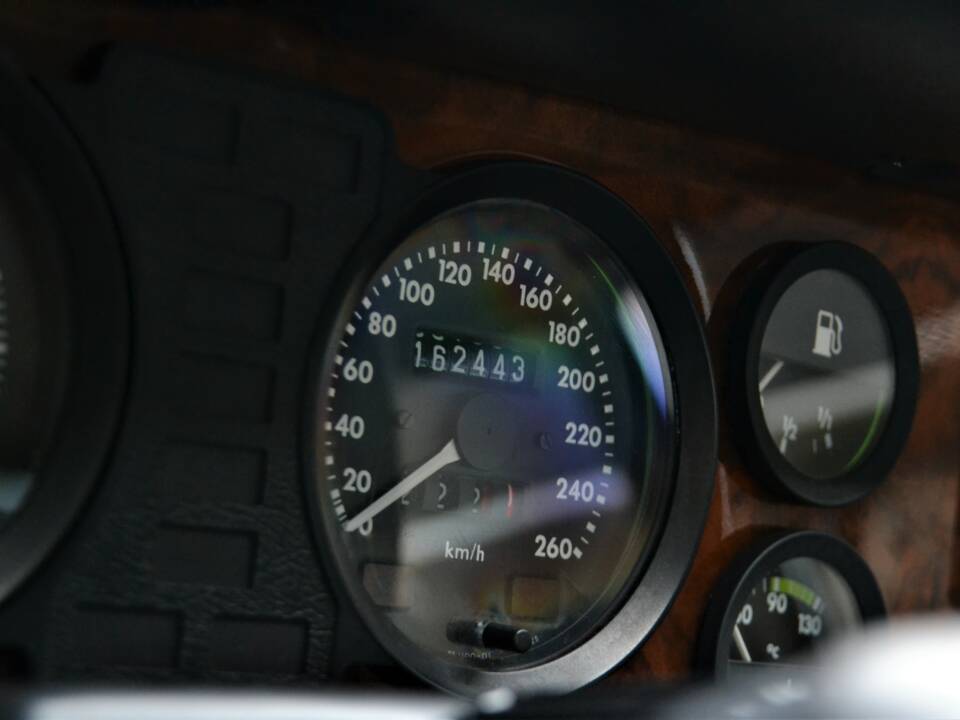 Image 16/29 de Jaguar XJ 12 (1992)
