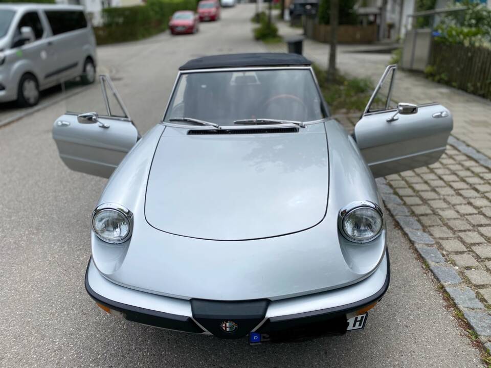 Afbeelding 22/31 van Alfa Romeo 1.6 Spider (1985)