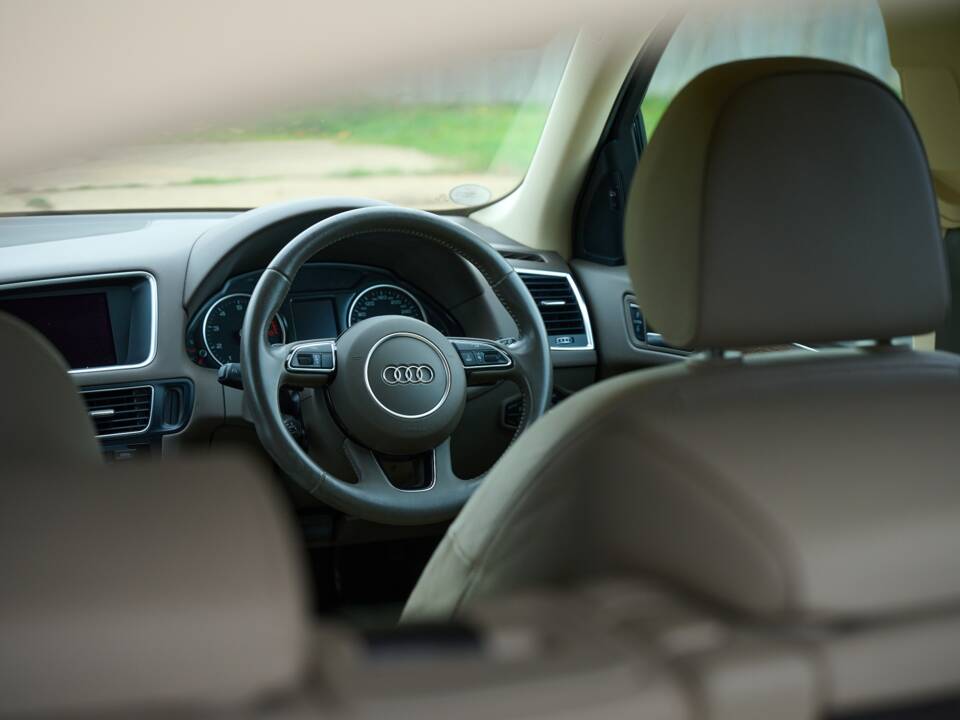 Image 32/50 de Audi Q5 3.0 TFSI (2013)