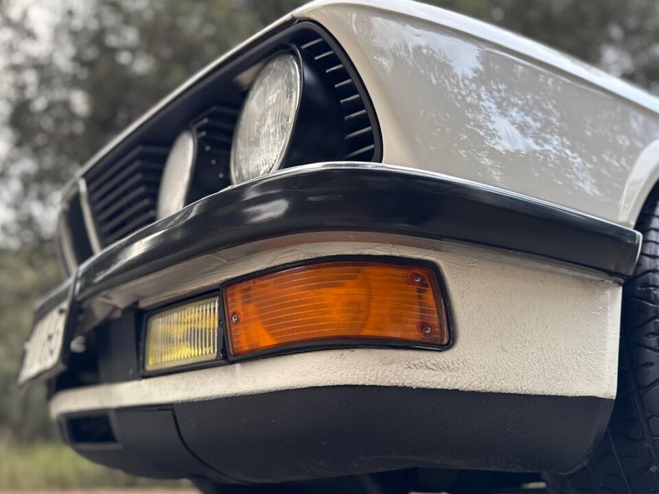 Bild 11/47 von BMW 528i (1986)