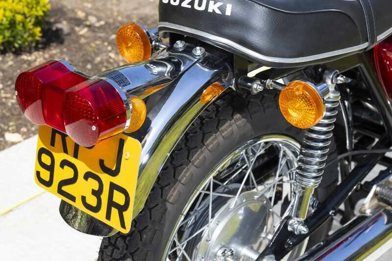 Immagine 16/33 di Suzuki GT 500 (1977)