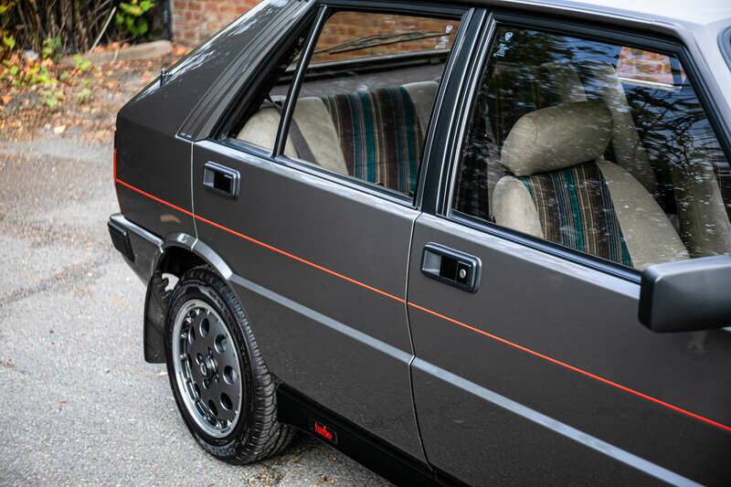 Imagen 36/50 de Lancia Delta 1.6 HF (1989)
