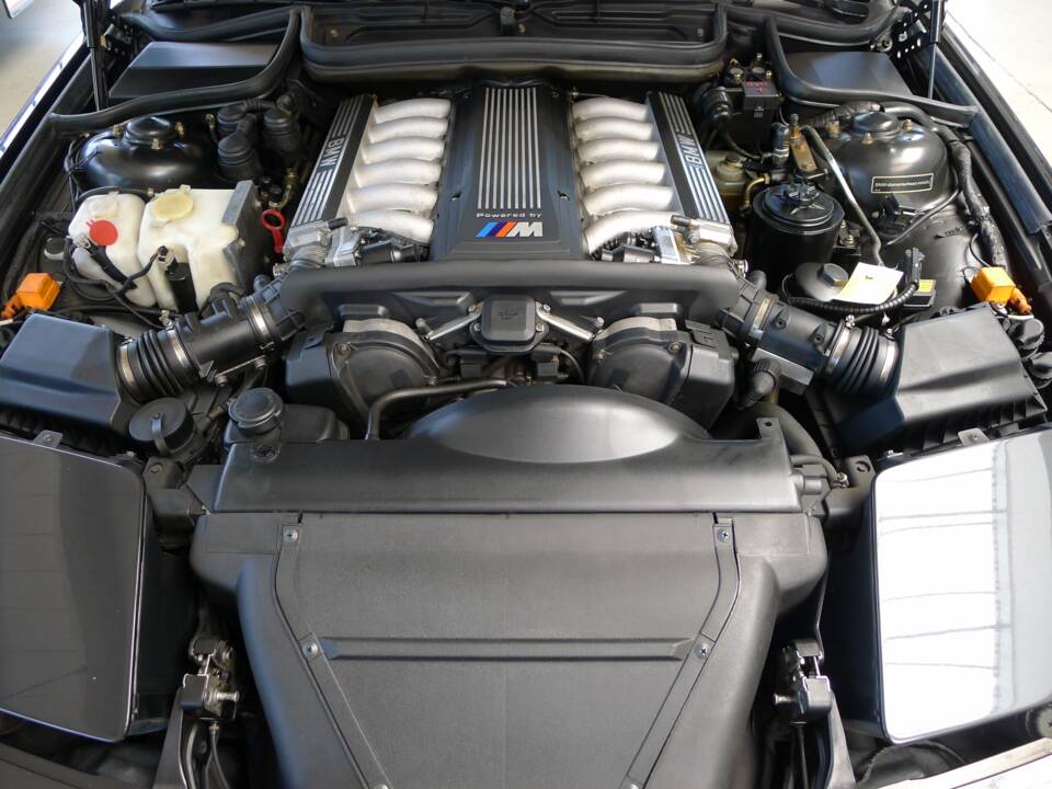 Bild 4/50 von BMW 850CSi (1993)