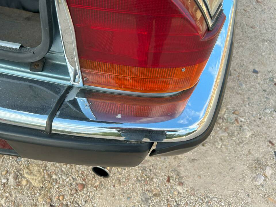 Image 35/38 de Jaguar XJ-S 3.6 (1990)