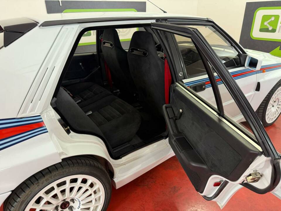 Bild 37/43 von Lancia Delta HF Integrale Evoluzione I "Martini 5" (1992)