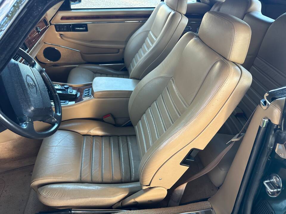 Image 6/18 of Jaguar XJS 6.0 V12 (1993)