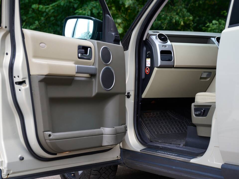 Image 11/50 of Land Rover Discovery (2008)