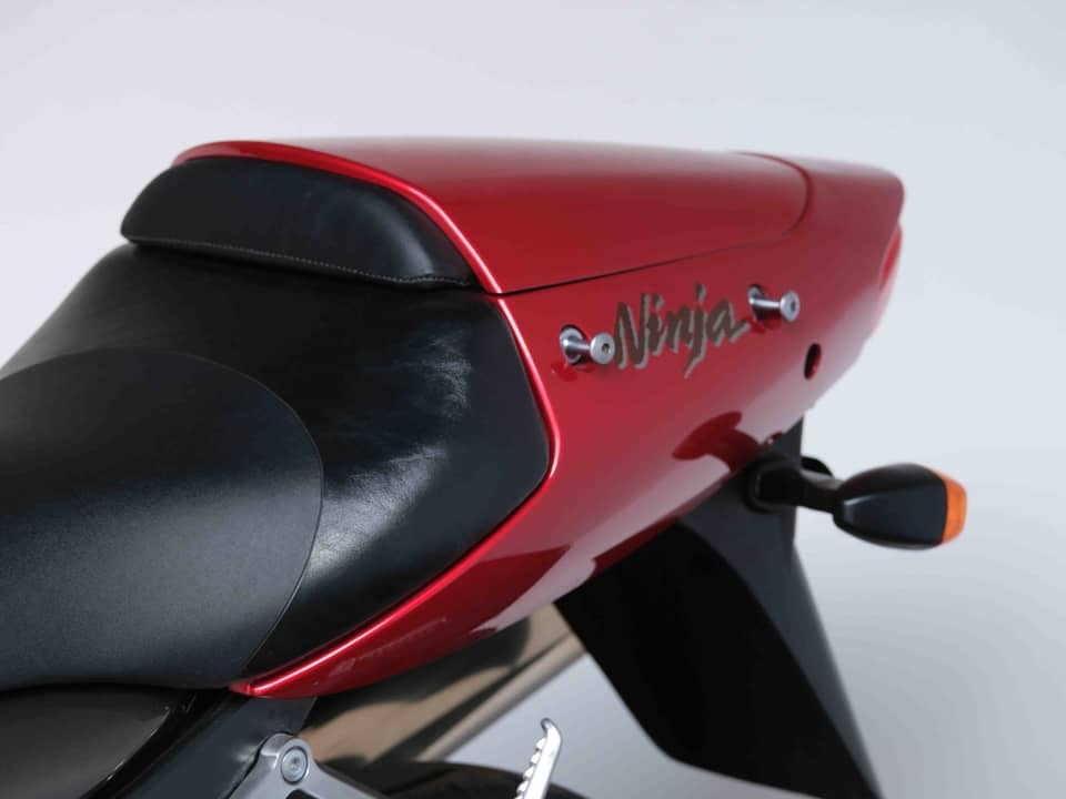 Image 67/91 of Kawasaki Ninja 1200 ZX-12R (2000)