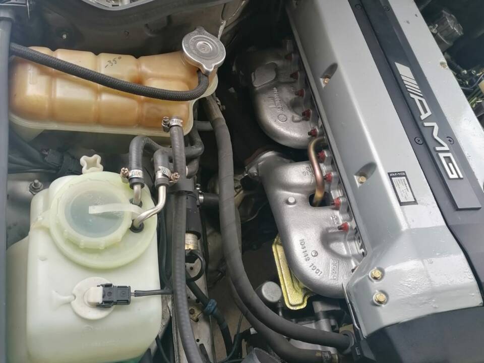 Imagen 94/94 de Mercedes-Benz 300 CE-24 3.4 AMG (1992)