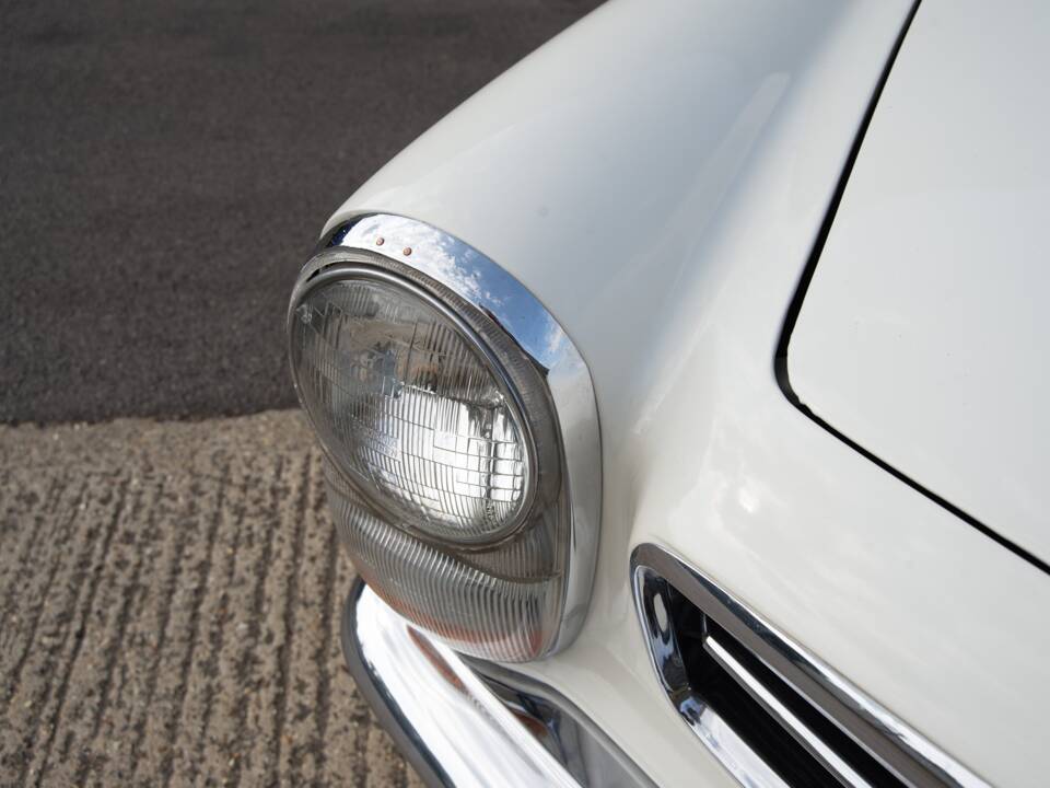Image 30/33 de Mercedes-Benz 230 SL (1965)