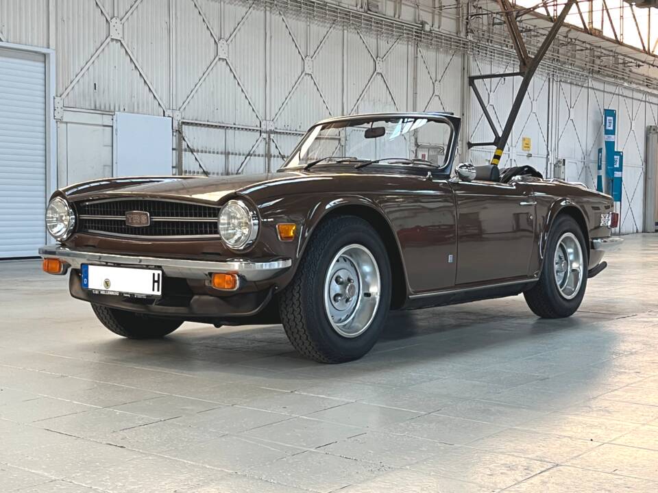 Immagine 3/50 di Triumph TR 6 (1974)