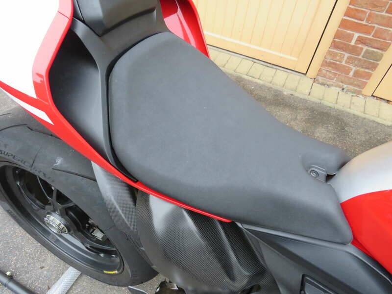 Bild 18/49 von Ducati DUMMY (2017)